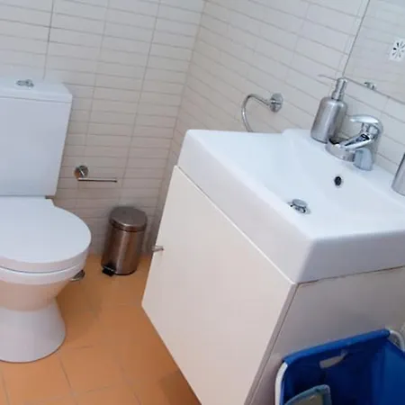 Bright In Lisbon, 70 Sqm Near Center Lisbon