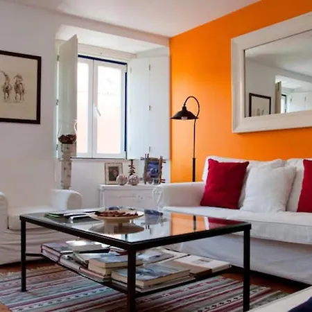 Bright In Lisbon, 70 Sqm Near Center Apartment